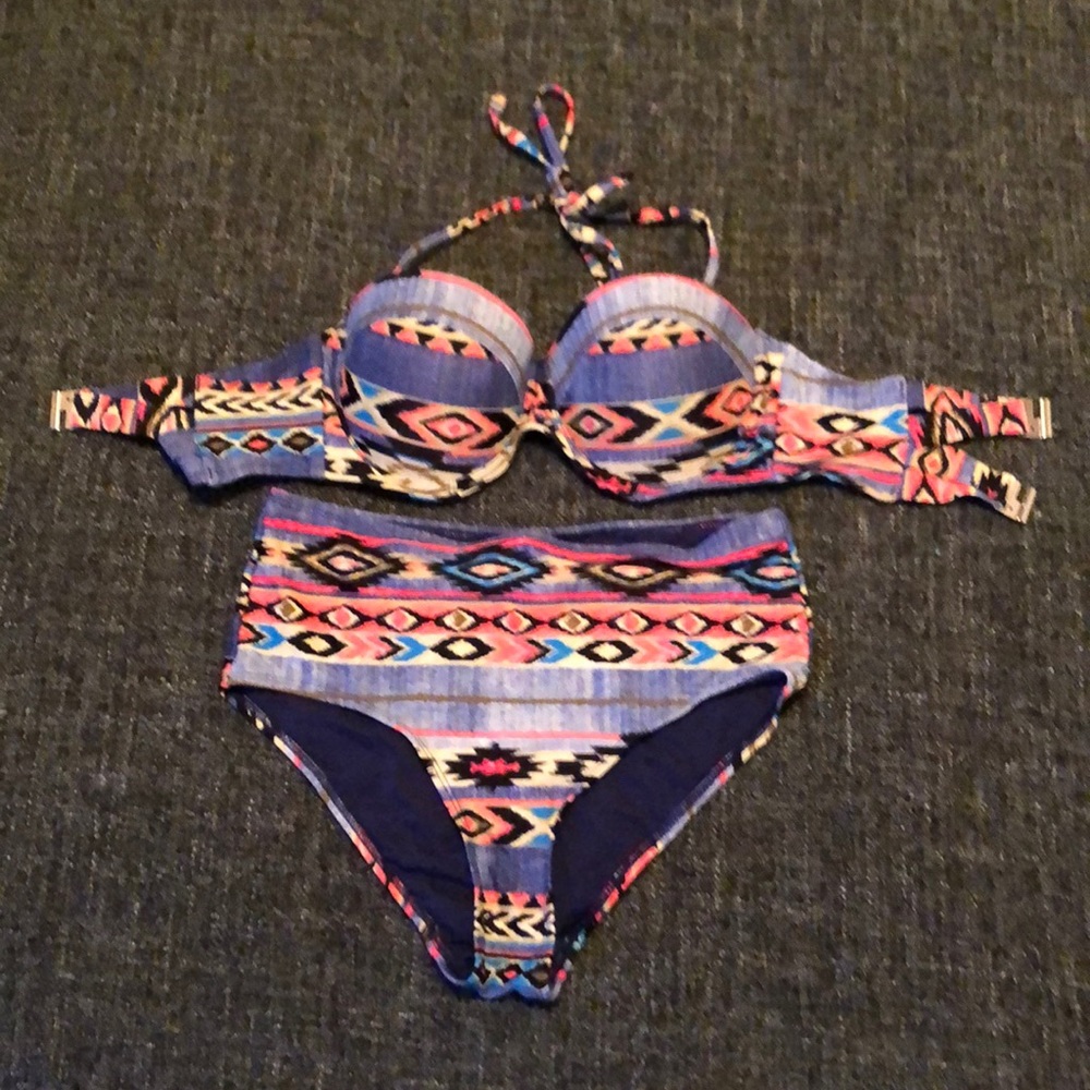 TiNiBiKiNi Women’s Bikini Colorful Print